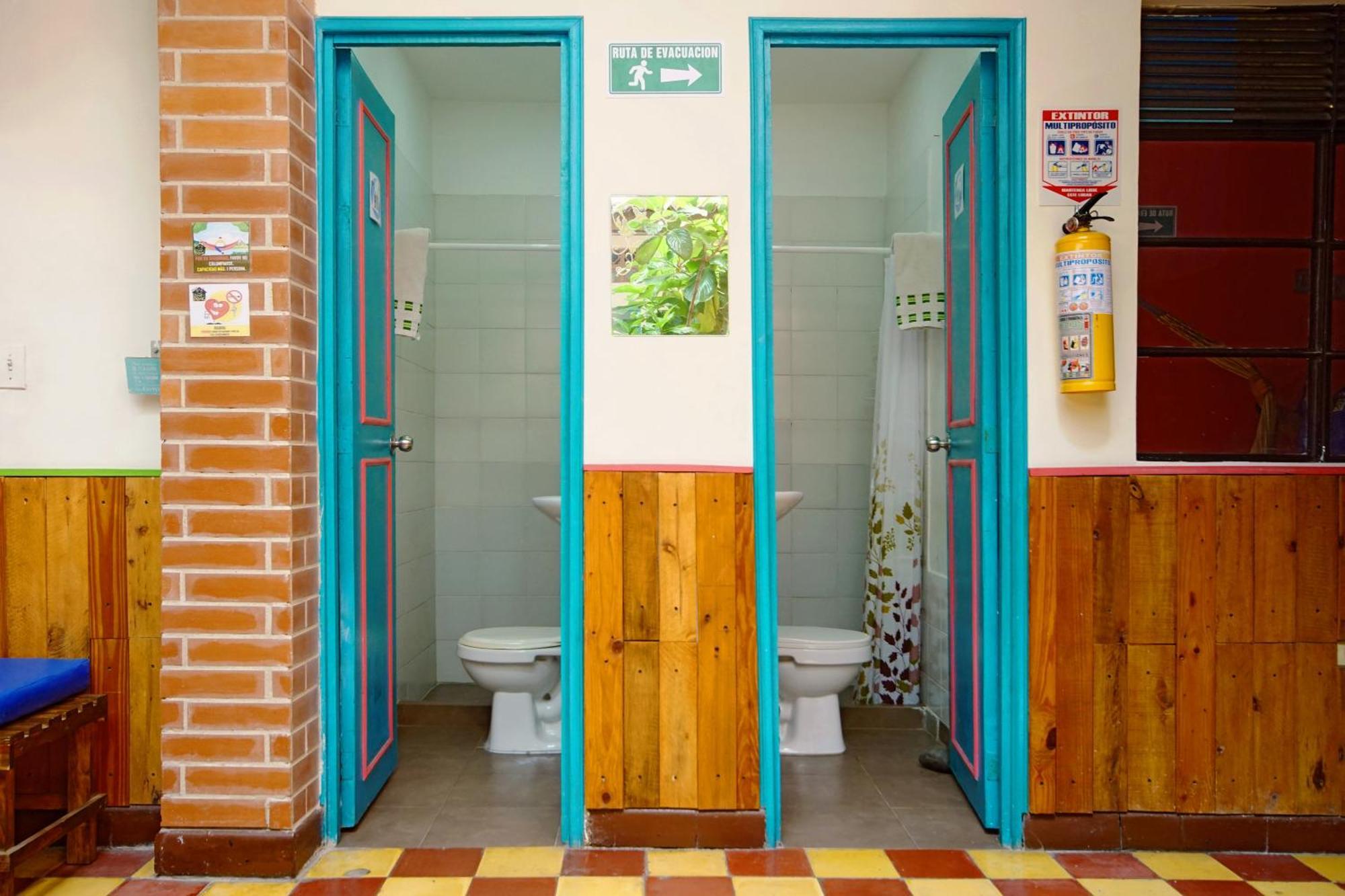 Ding-Dong Hostel Cali Buitenkant foto
