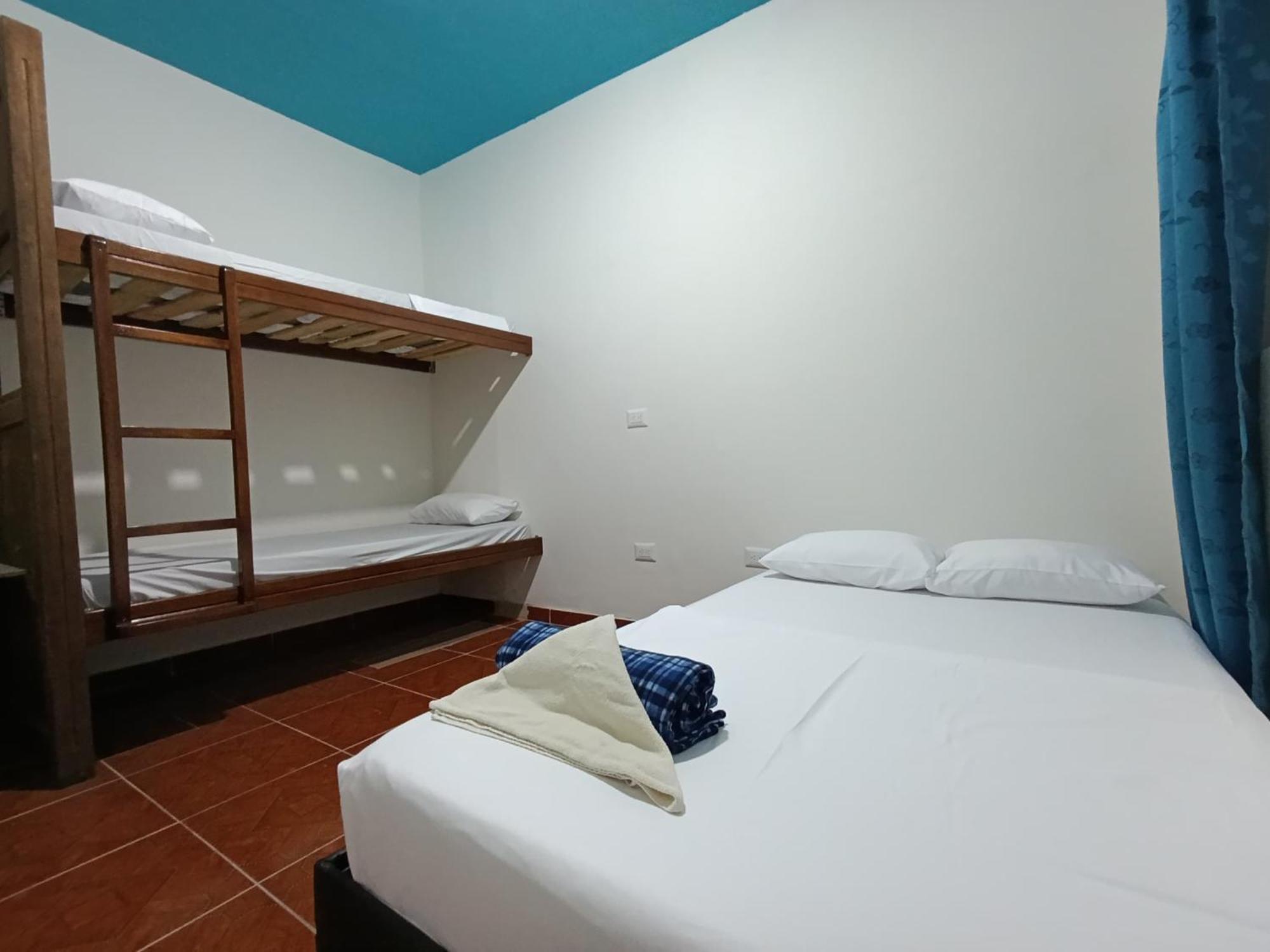 Ding-Dong Hostel Cali Buitenkant foto